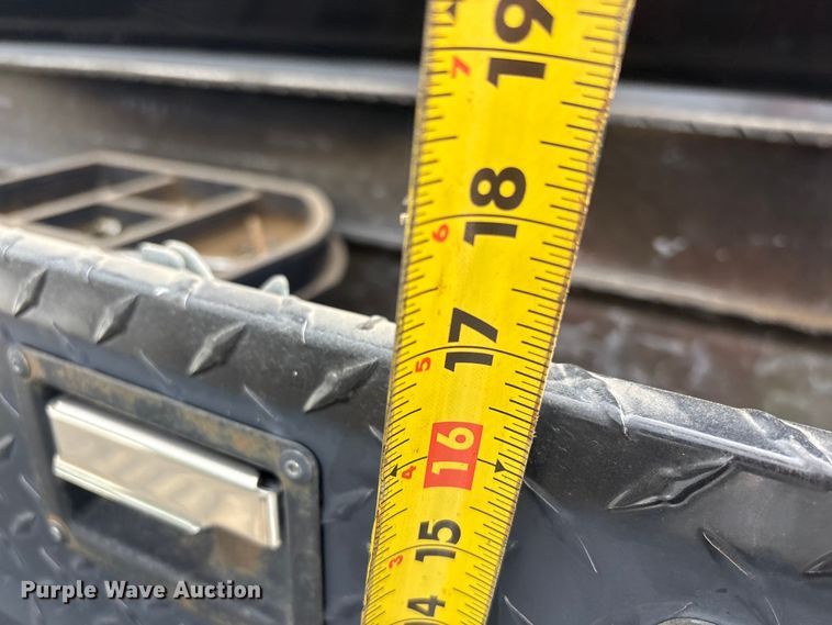 image for item ET5128 2002 Chevrolet Silverado 1500 Ext. Cab pickup truck