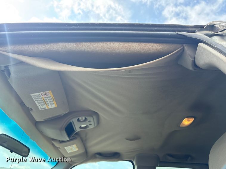 image for item ET5128 2002 Chevrolet Silverado 1500 Ext. Cab pickup truck