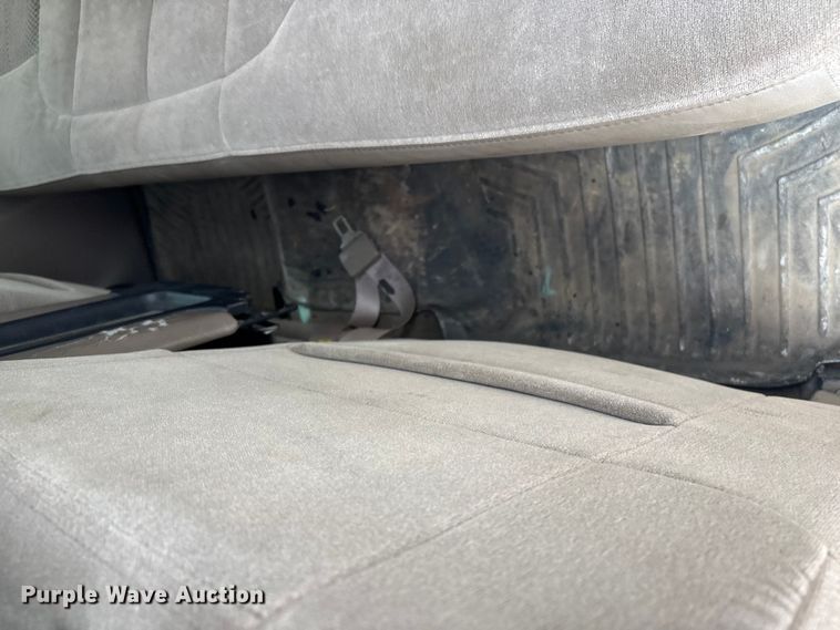 image for item ET5128 2002 Chevrolet Silverado 1500 Ext. Cab pickup truck