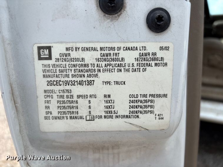 image for item ET5128 2002 Chevrolet Silverado 1500 Ext. Cab pickup truck