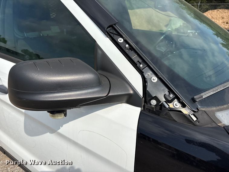 image for item ET5129 2016 Ford Explorer Police Interceptor SUV