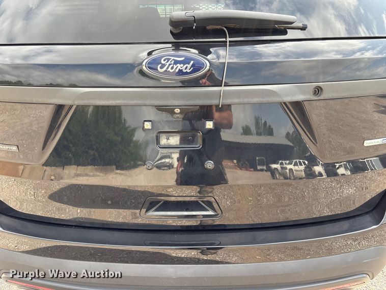 image for item ET5129 2016 Ford Explorer Police Interceptor SUV