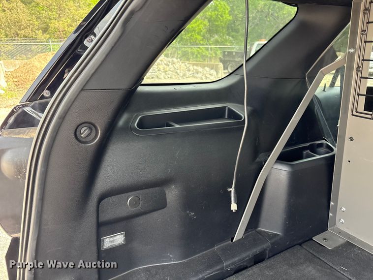 image for item ET5129 2016 Ford Explorer Police Interceptor SUV