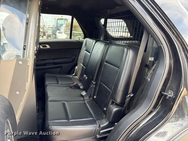 image for item ET5129 2016 Ford Explorer Police Interceptor SUV
