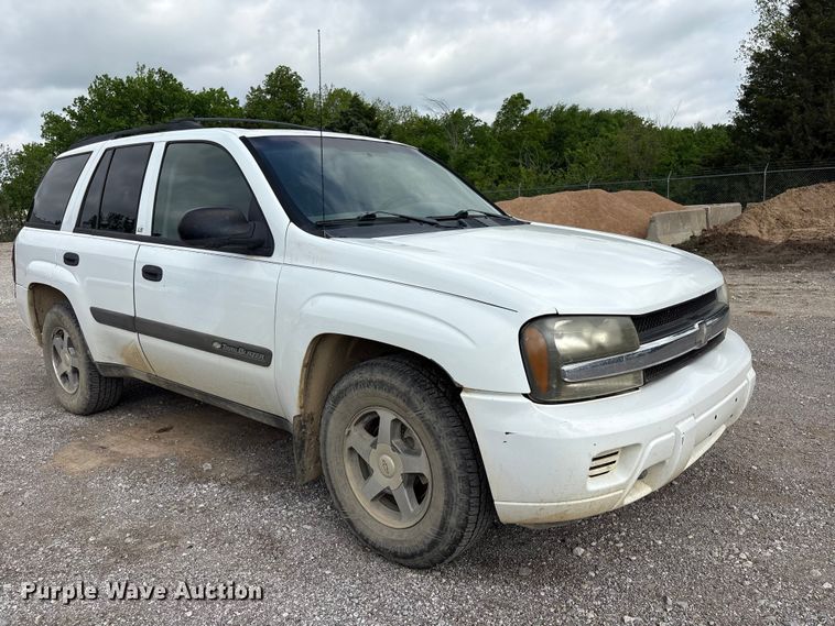 image for item ET5130 2004 Chevrolet Trailblazer SUV