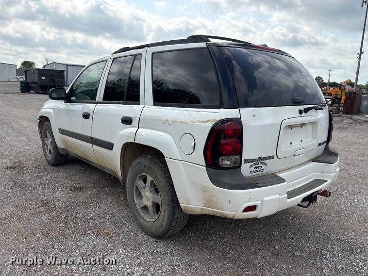 image for item ET5130 2004 Chevrolet Trailblazer SUV
