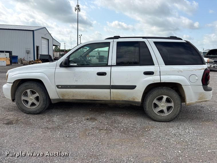 image for item ET5130 2004 Chevrolet Trailblazer SUV