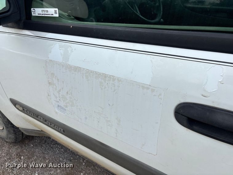 image for item ET5130 2004 Chevrolet Trailblazer SUV