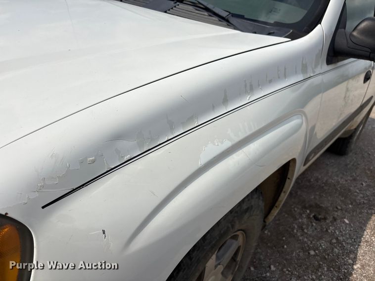 image for item ET5130 2004 Chevrolet Trailblazer SUV