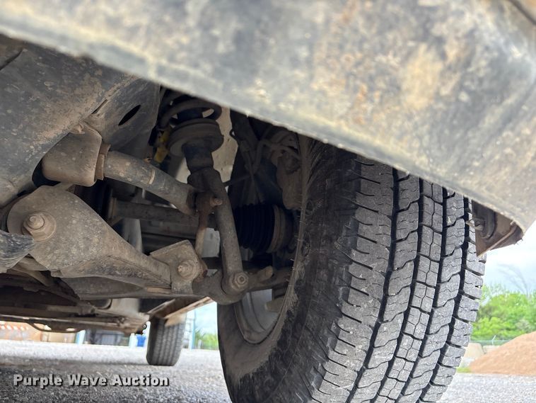 image for item ET5130 2004 Chevrolet Trailblazer SUV