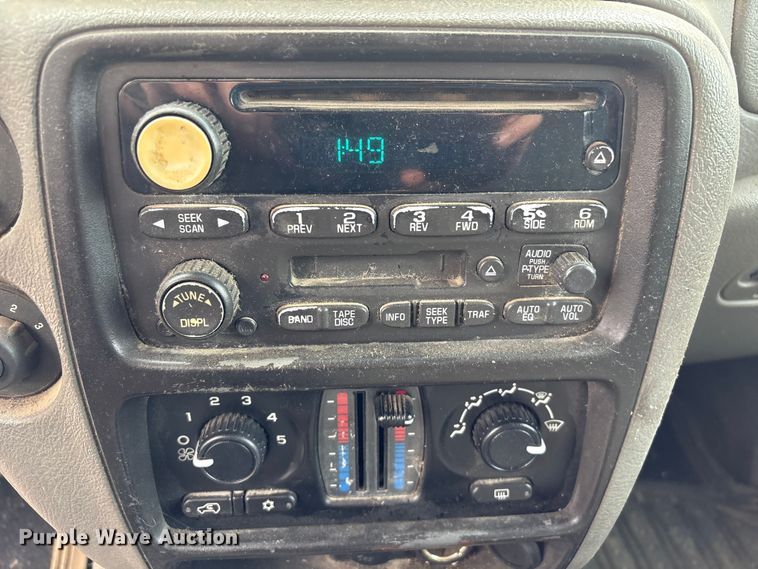 image for item ET5130 2004 Chevrolet Trailblazer SUV