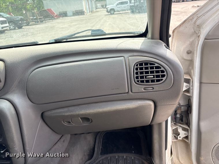 image for item ET5130 2004 Chevrolet Trailblazer SUV