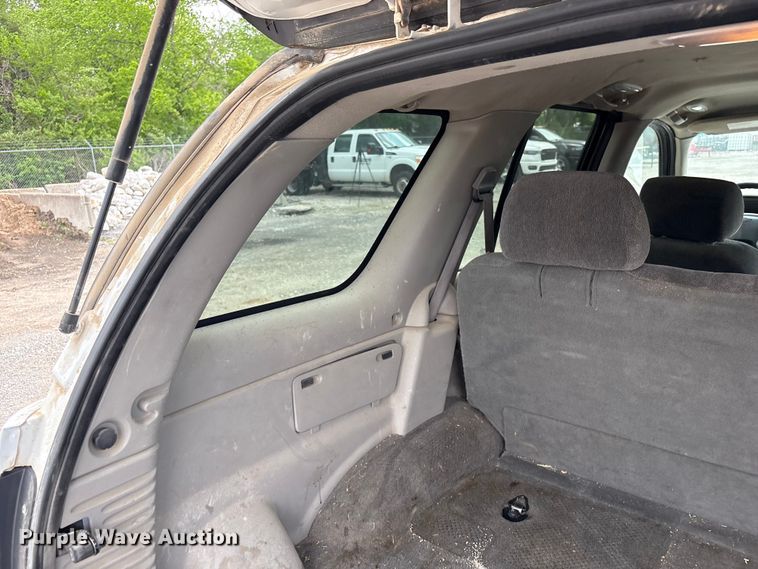 image for item ET5130 2004 Chevrolet Trailblazer SUV