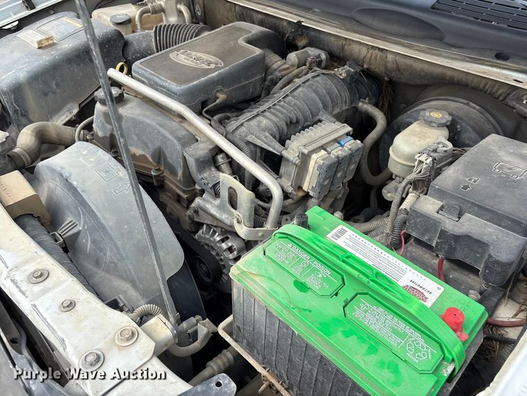 image for item ET5130 2004 Chevrolet Trailblazer SUV