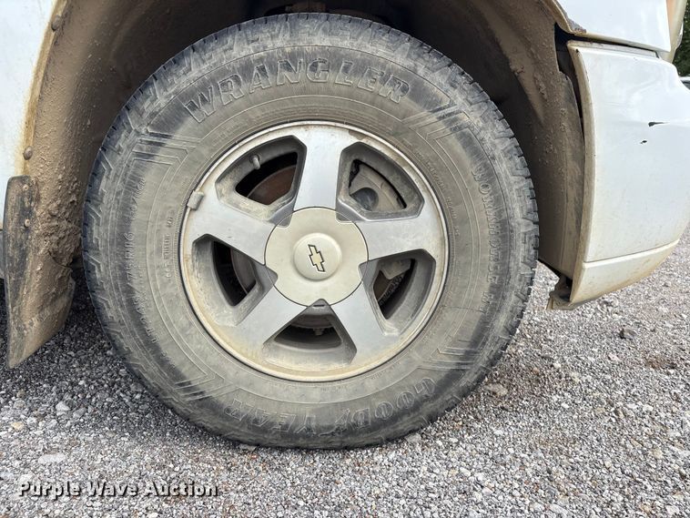 image for item ET5130 2004 Chevrolet Trailblazer SUV