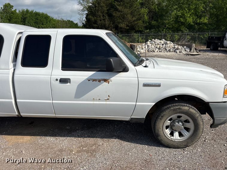 image for item ET5131 2010 Ford Ranger pickup truck