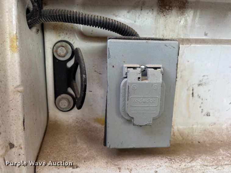 image for item ET5131 2010 Ford Ranger pickup truck