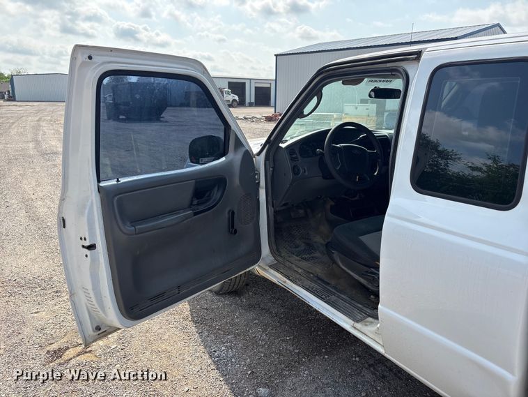 image for item ET5131 2010 Ford Ranger pickup truck