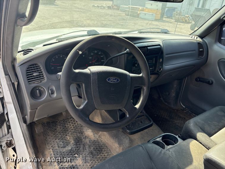 image for item ET5131 2010 Ford Ranger pickup truck