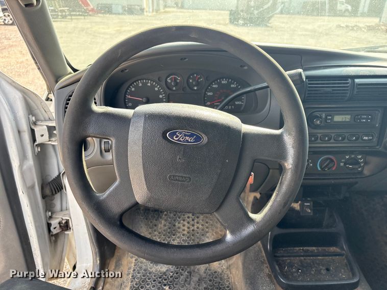 image for item ET5131 2010 Ford Ranger pickup truck