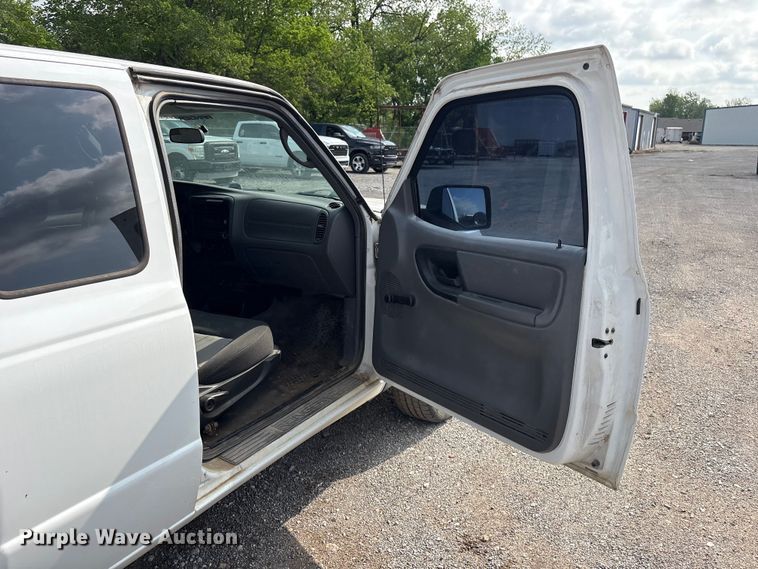 image for item ET5131 2010 Ford Ranger pickup truck