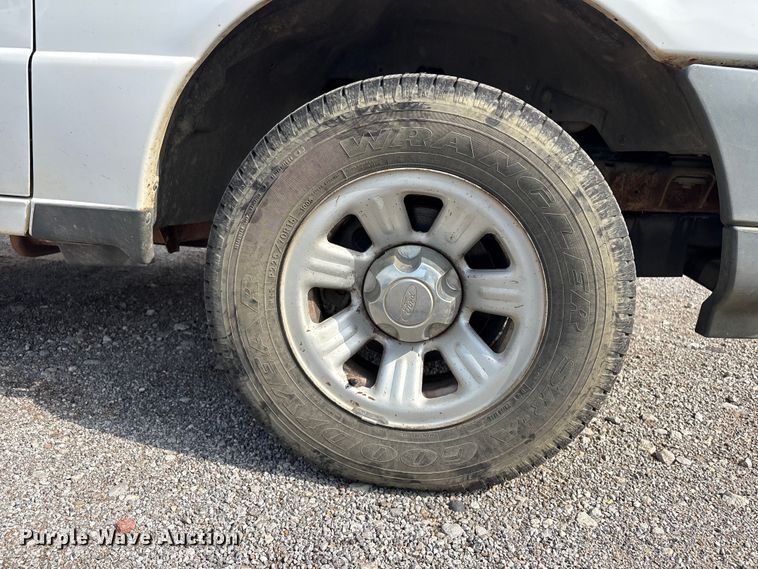 image for item ET5131 2010 Ford Ranger pickup truck