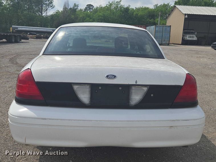 image for item ET5135 2008 Ford Crown Victoria Police Interceptor 