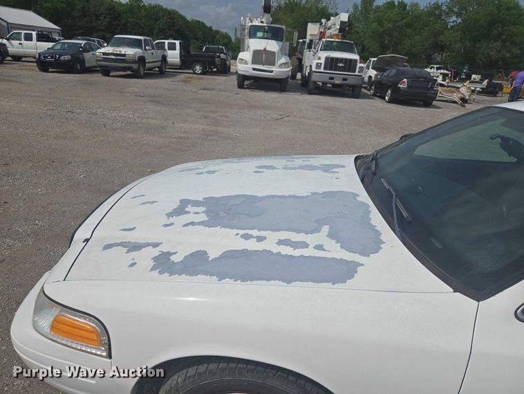 image for item ET5135 2008 Ford Crown Victoria Police Interceptor 