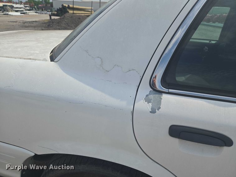 image for item ET5135 2008 Ford Crown Victoria Police Interceptor 