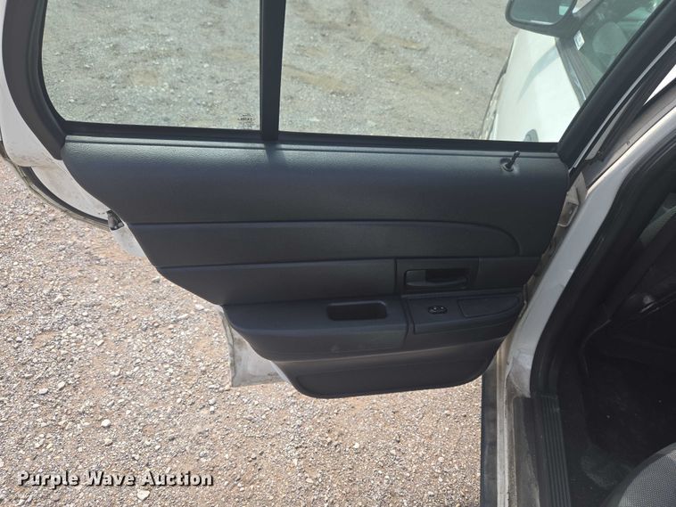 image for item ET5135 2008 Ford Crown Victoria Police Interceptor 