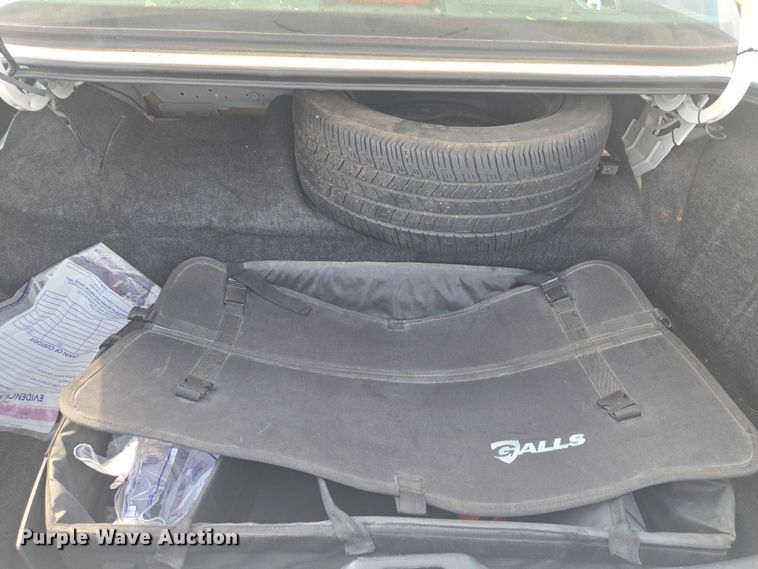 image for item ET5135 2008 Ford Crown Victoria Police Interceptor 