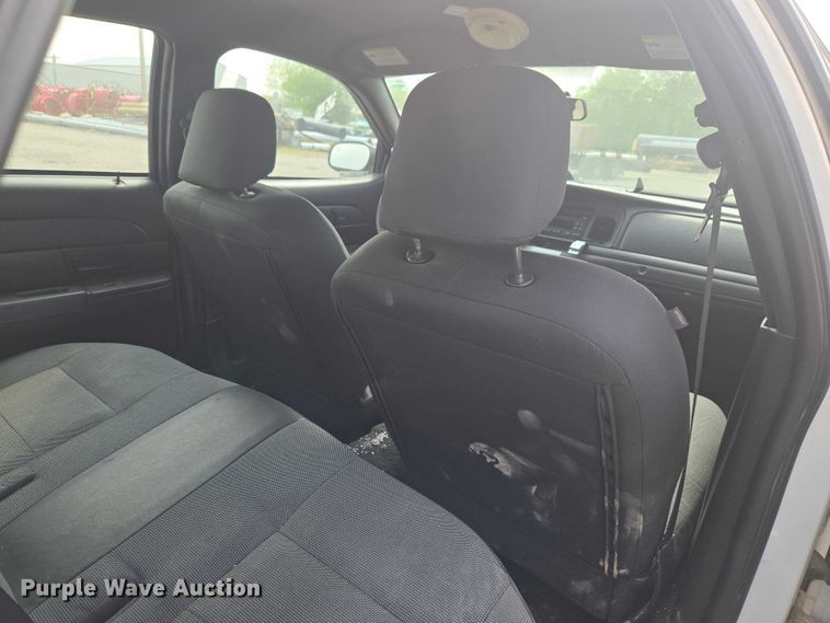 image for item ET5135 2008 Ford Crown Victoria Police Interceptor 