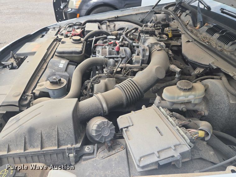 image for item ET5135 2008 Ford Crown Victoria Police Interceptor 