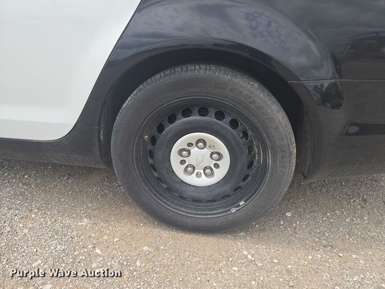 image for item ET5136 2014 Chevrolet Caprice Police  