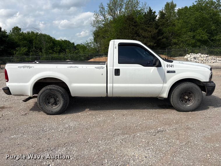 image for item ET5138 2001 Ford F250 Super Duty pickup truck