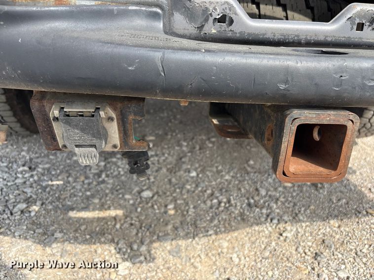 image for item ET5138 2001 Ford F250 Super Duty pickup truck