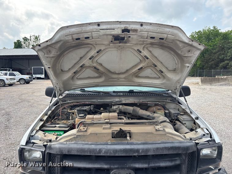 image for item ET5138 2001 Ford F250 Super Duty pickup truck