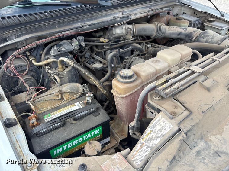 image for item ET5138 2001 Ford F250 Super Duty pickup truck