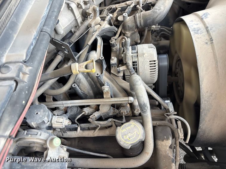image for item ET5138 2001 Ford F250 Super Duty pickup truck