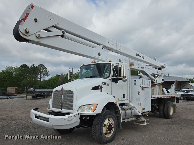 image for item ET5139 2010 Kenworth T370 bucket truck