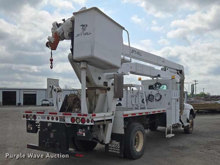 image for item ET5139 2010 Kenworth T370 bucket truck