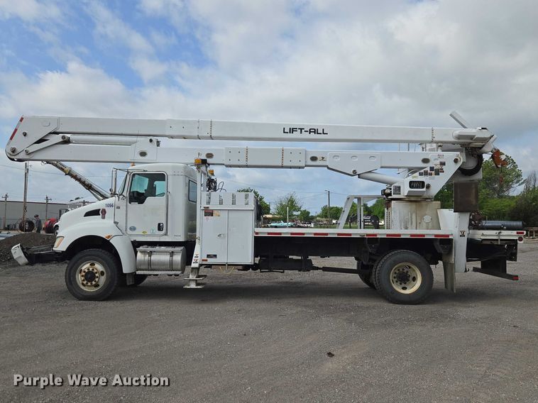 image for item ET5139 2010 Kenworth T370 bucket truck
