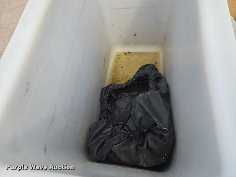 image for item ET5139 2010 Kenworth T370 bucket truck