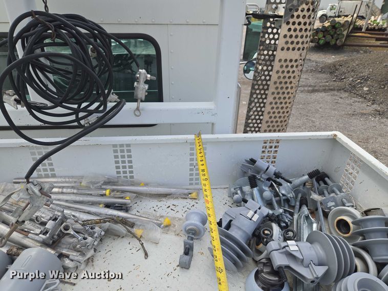 image for item ET5139 2010 Kenworth T370 bucket truck