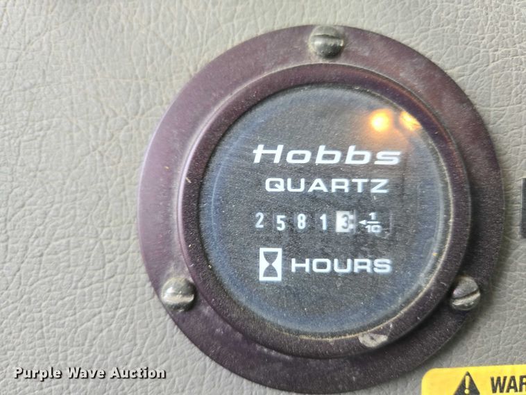 image for item ET5139 2010 Kenworth T370 bucket truck