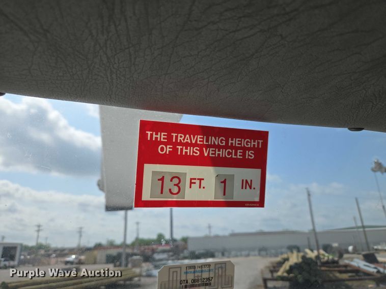 image for item ET5139 2010 Kenworth T370 bucket truck