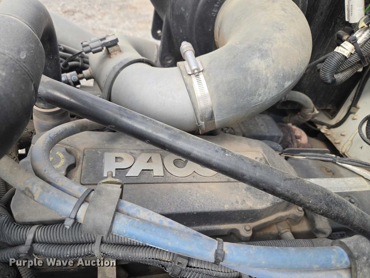 image for item ET5139 2010 Kenworth T370 bucket truck