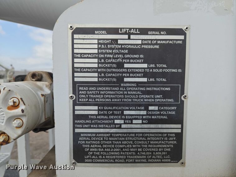 image for item ET5139 2010 Kenworth T370 bucket truck