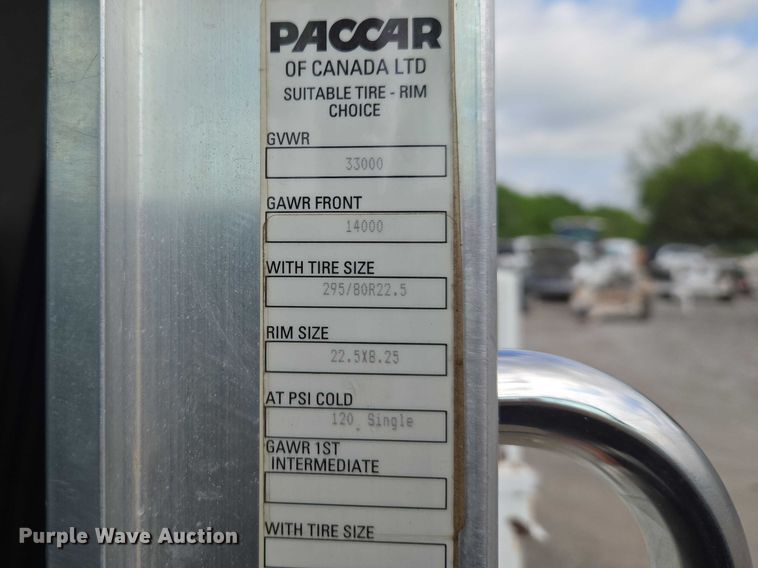 image for item ET5139 2010 Kenworth T370 bucket truck