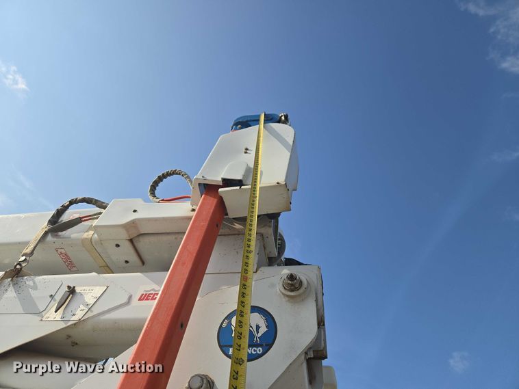 image for item ET5140 1994 Chevrolet C6500 bucket truck